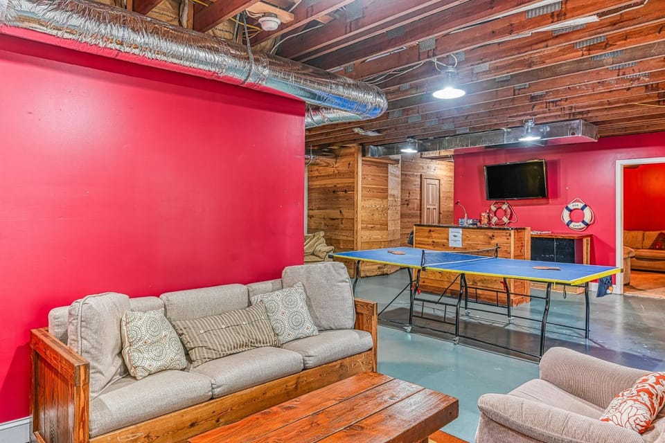 Table tennis, TV and multimedia, Living room, Seating area
