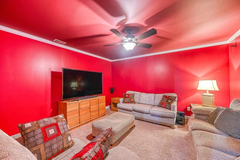 TV and multimedia, Living room, Seating area