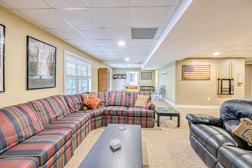 Living room, Seating area