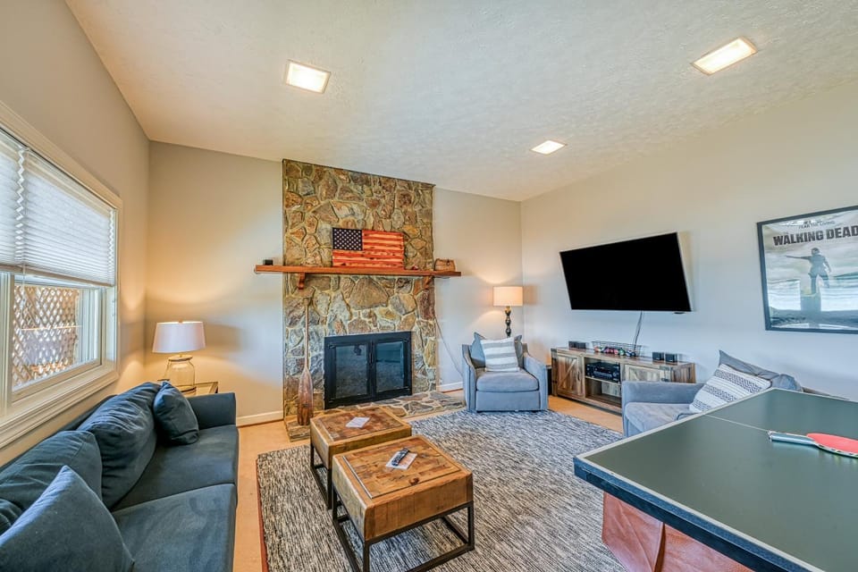 TV and multimedia, Living room, Seating area