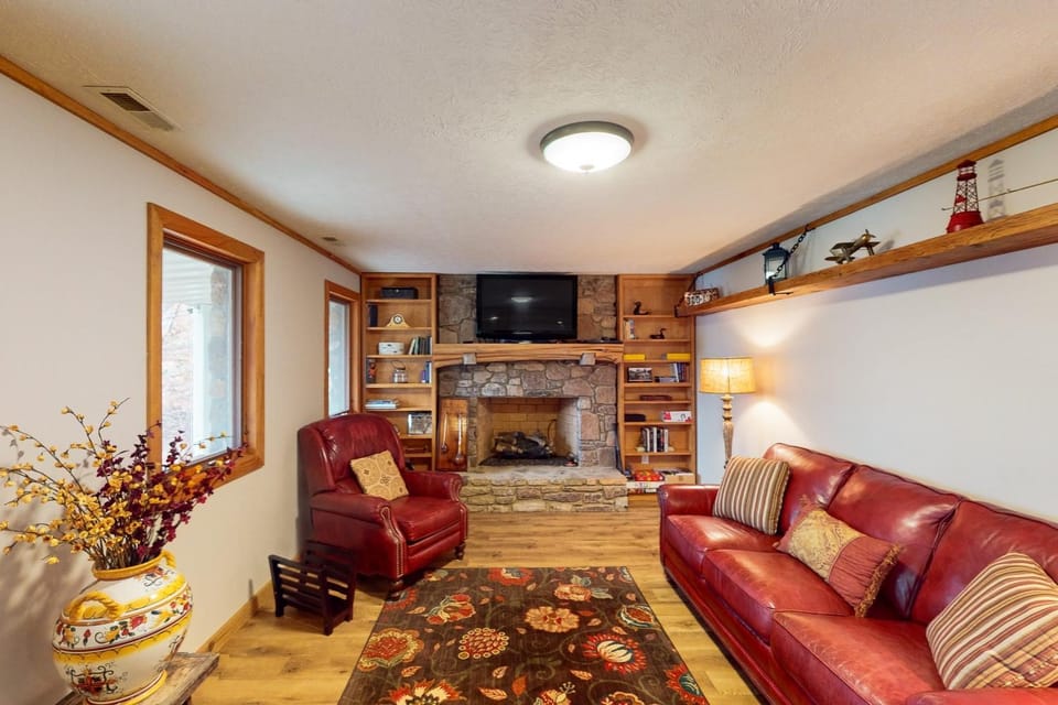 TV and multimedia, Living room, Seating area