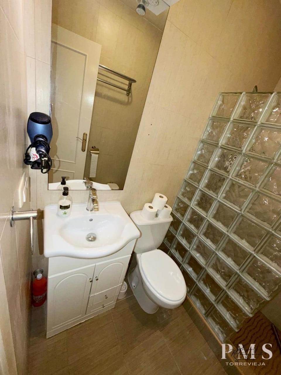 2-bedroom bungalow & roof terrace & community pool Apartment in Torrevieja