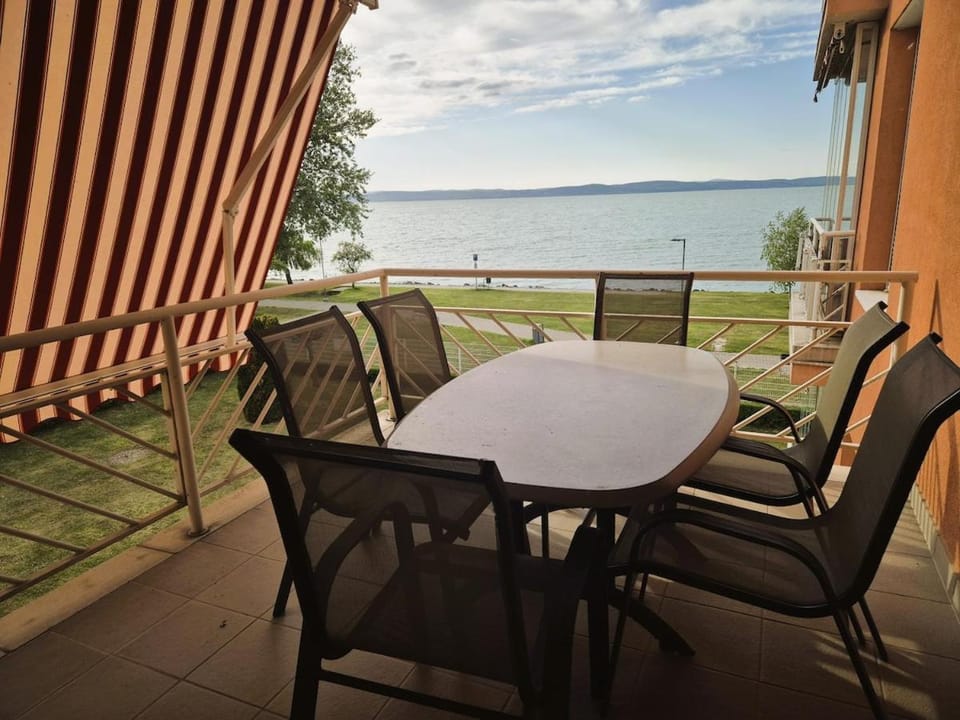 Beszédes 66 Apartman Siófok by BLTN Apartment in Siófok
