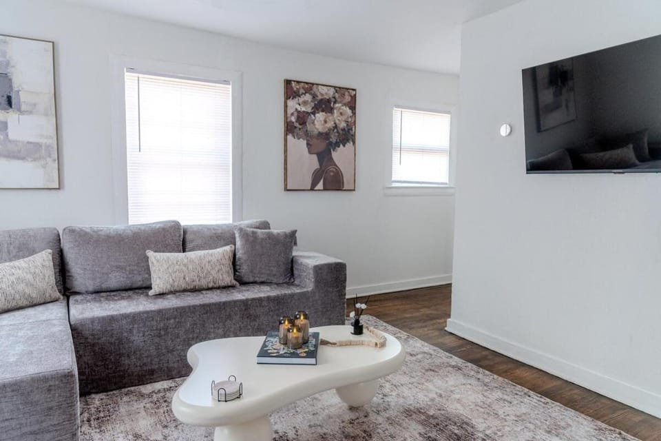 Montrose 1 Bedroom Apartment Apartment in Harris County