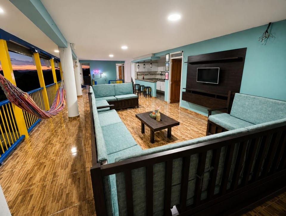 Communal lounge/ TV room, Seating area, Evening entertainment