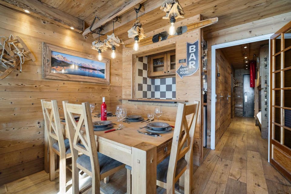 Mountain View Ski In Out Apartment Apartment in Les Allues