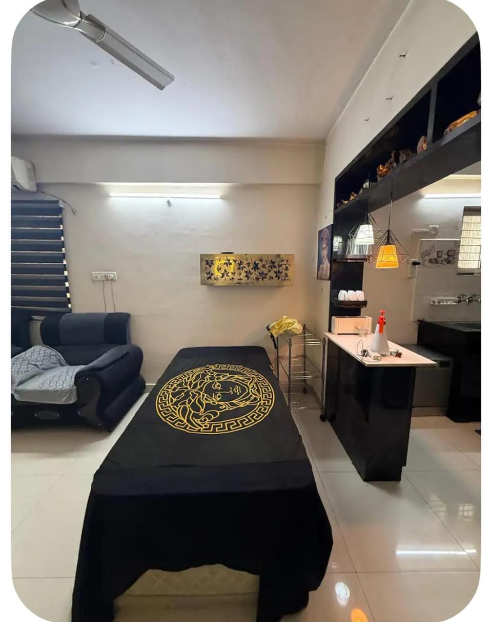 Ultra Luxury, couple friendly, 2 bhk, privacy flat Apartment in Hyderabad