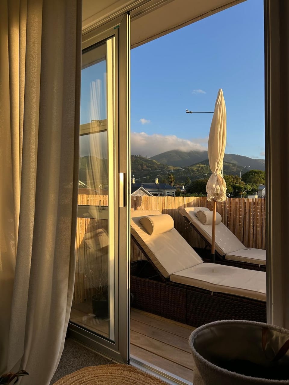 Balcony/Terrace, Mountain view