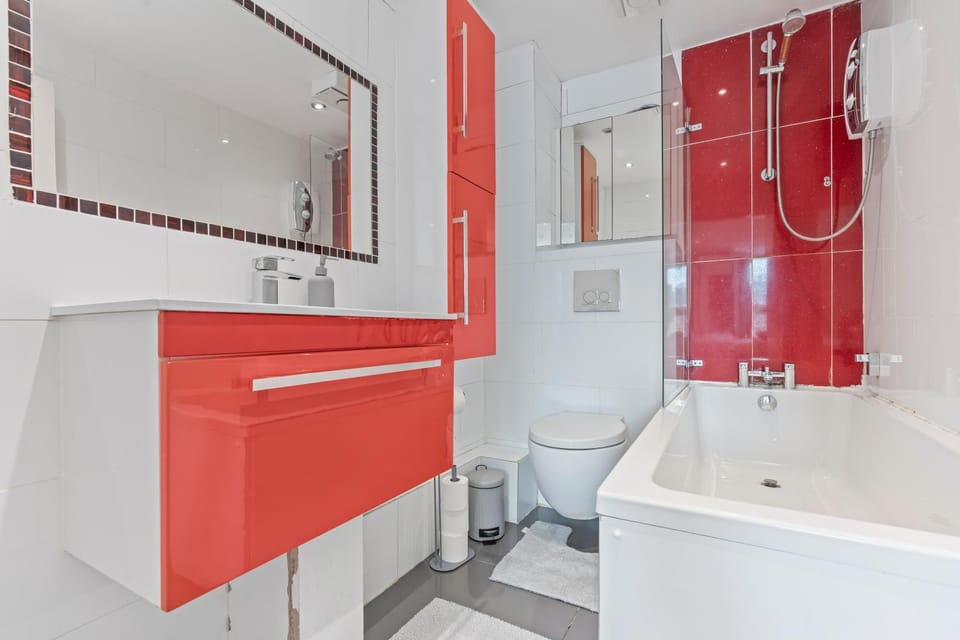 Spacious 3 Bedroom Apartment in the heart of Nottingham Centre with views Apartment in Nottingham