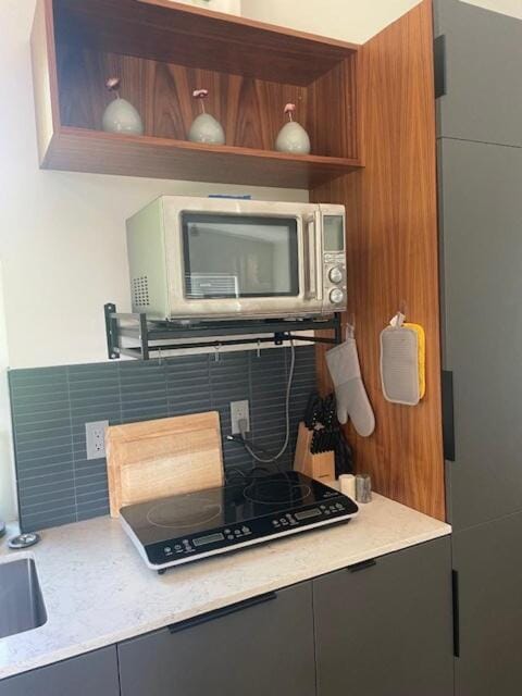 Kitchen or kitchenette, oven, stove