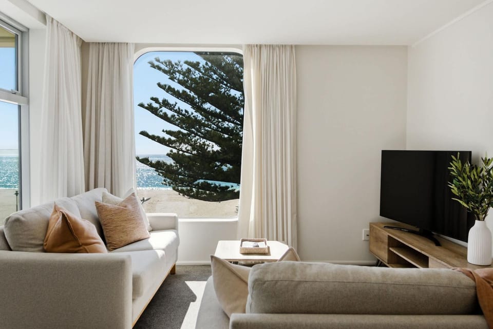 Marine Horizon with Five Star Focused Pool & Sauna Apartment in Bay Of Plenty