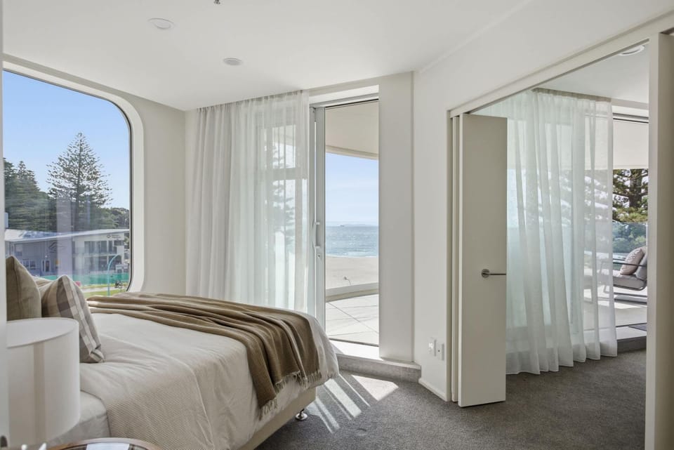 Marine Horizon with Five Star Focused Pool & Sauna Apartment in Bay Of Plenty