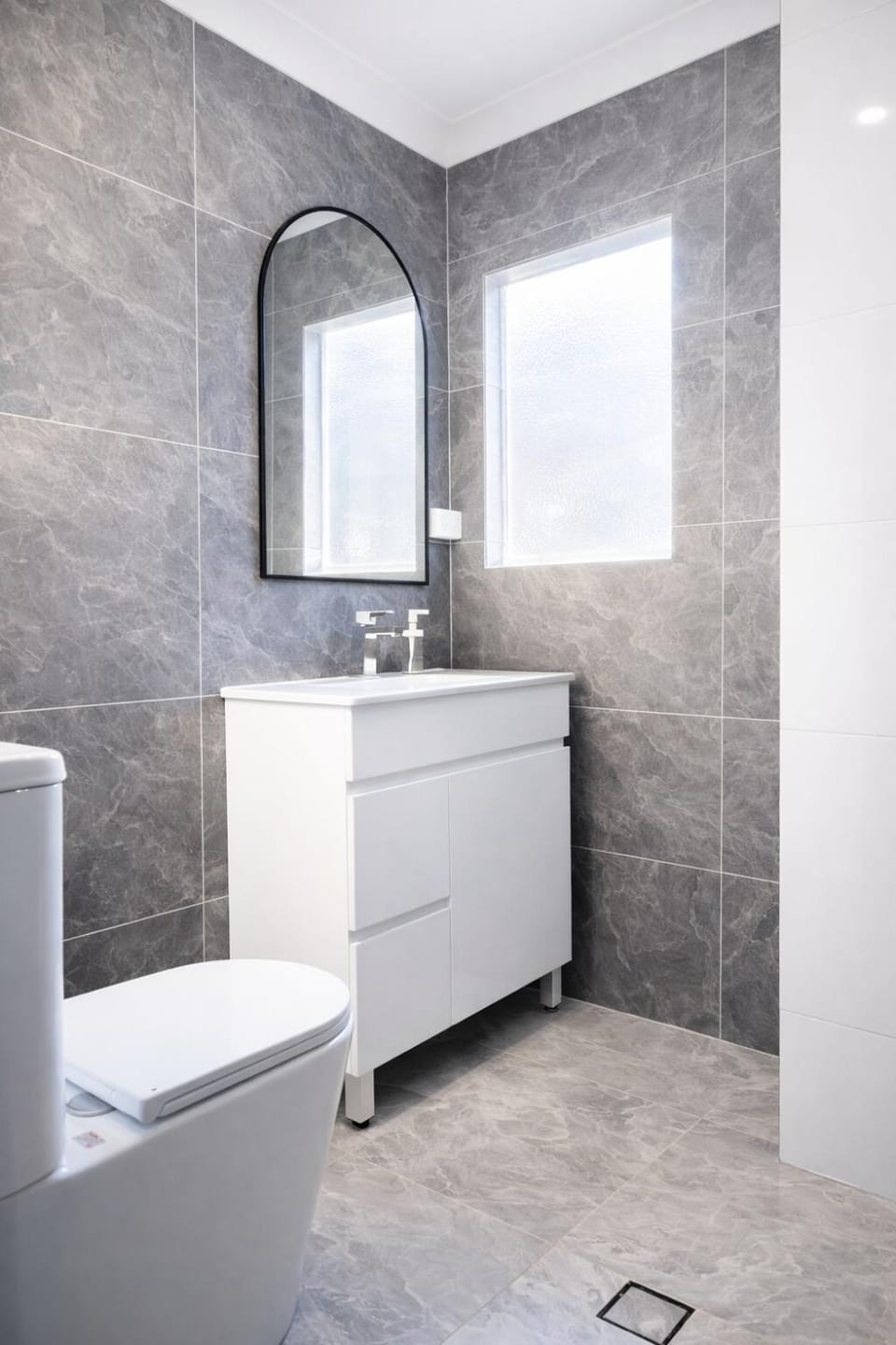 Liverpool CBD Modern 2BR Stay Apartment in Sydney
