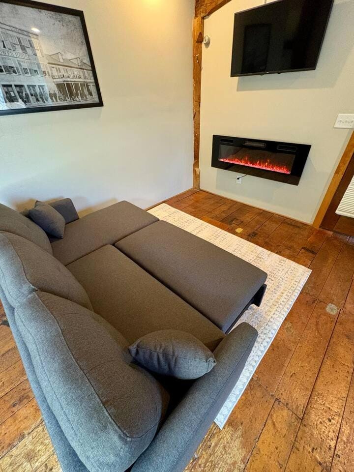 Mill Creek Suite (Jacuzzi Tub) - Potter’s Mill House in Bellevue