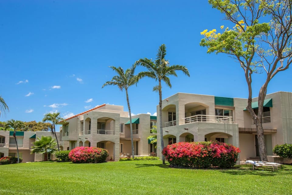 Palms at Wailea #1902 Garden View, A/C Throughout, Fast Wifi, Shared Hot Tub Apartment in Wailea