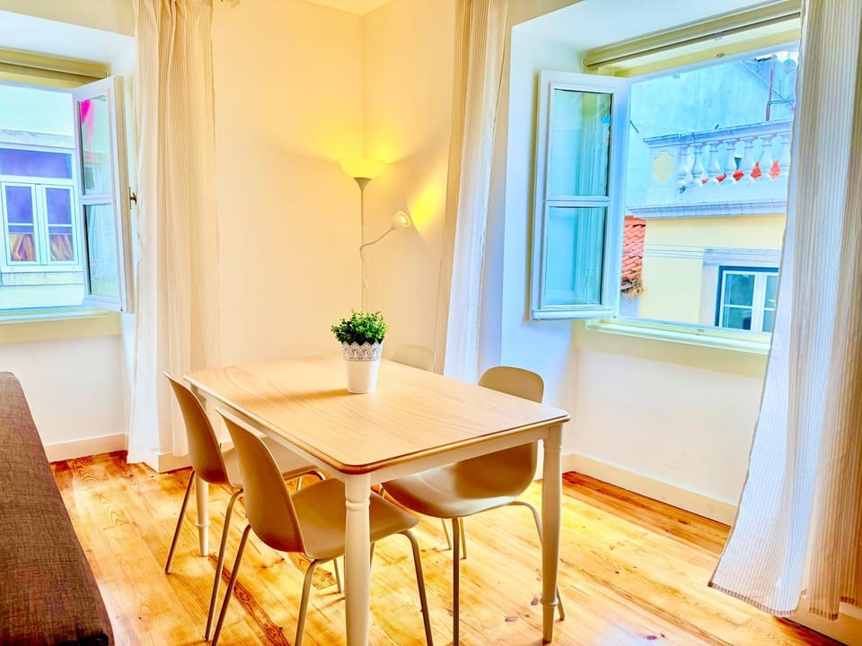 Living room, Street view, Quiet street view
