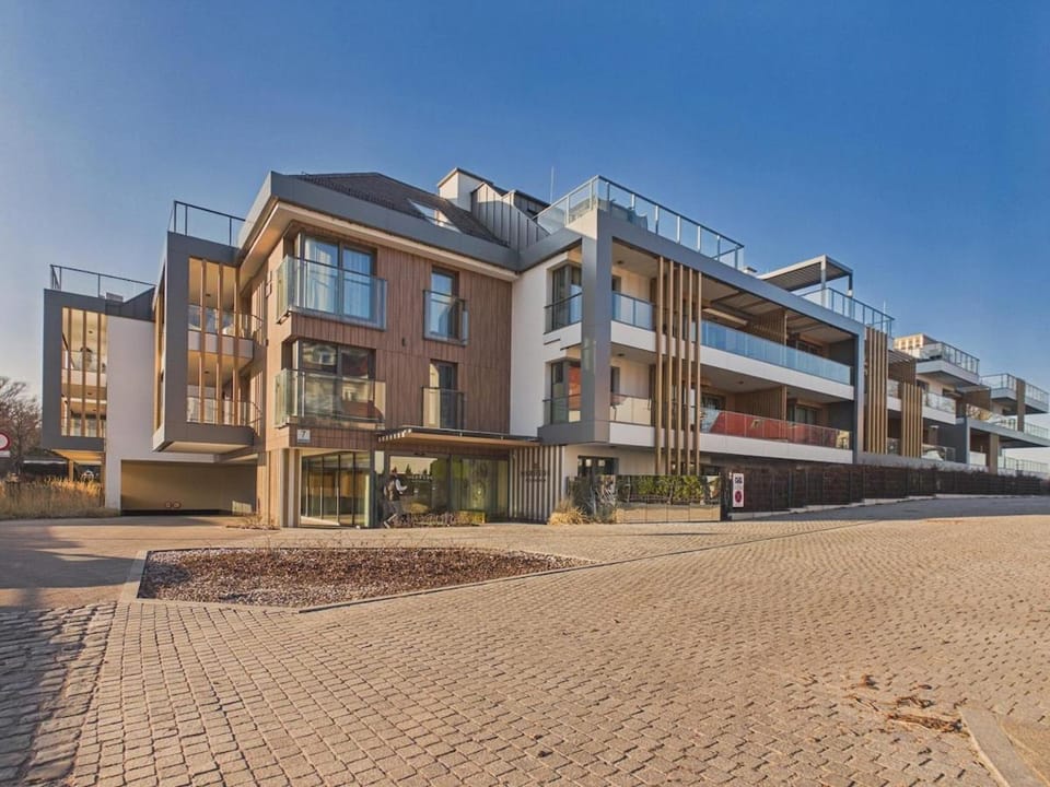 Property building, Neighbourhood, Street view