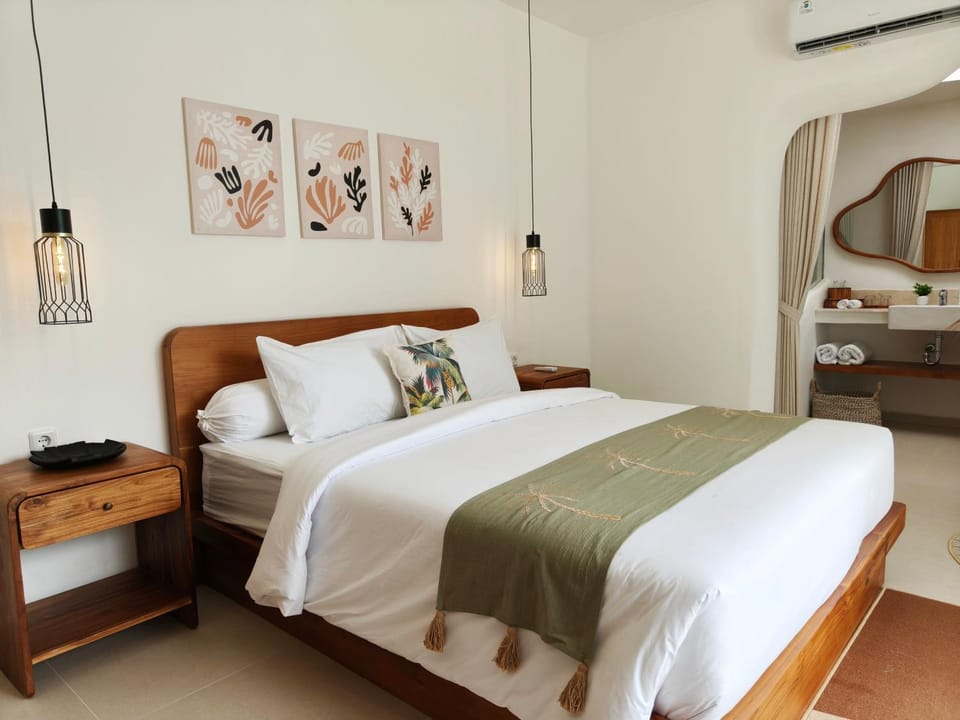 Bed, Bedroom