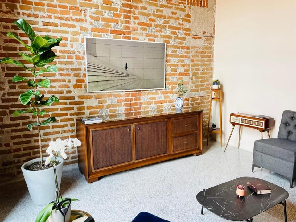 TV and multimedia, Living room