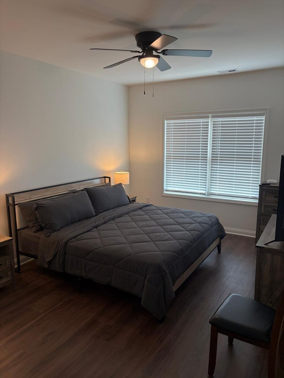 Brand new condo right off the interstate Apartment in Berea
