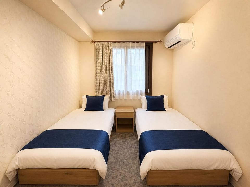 IGO HOTEL Fashion Twin Room Inn in Shinjuku