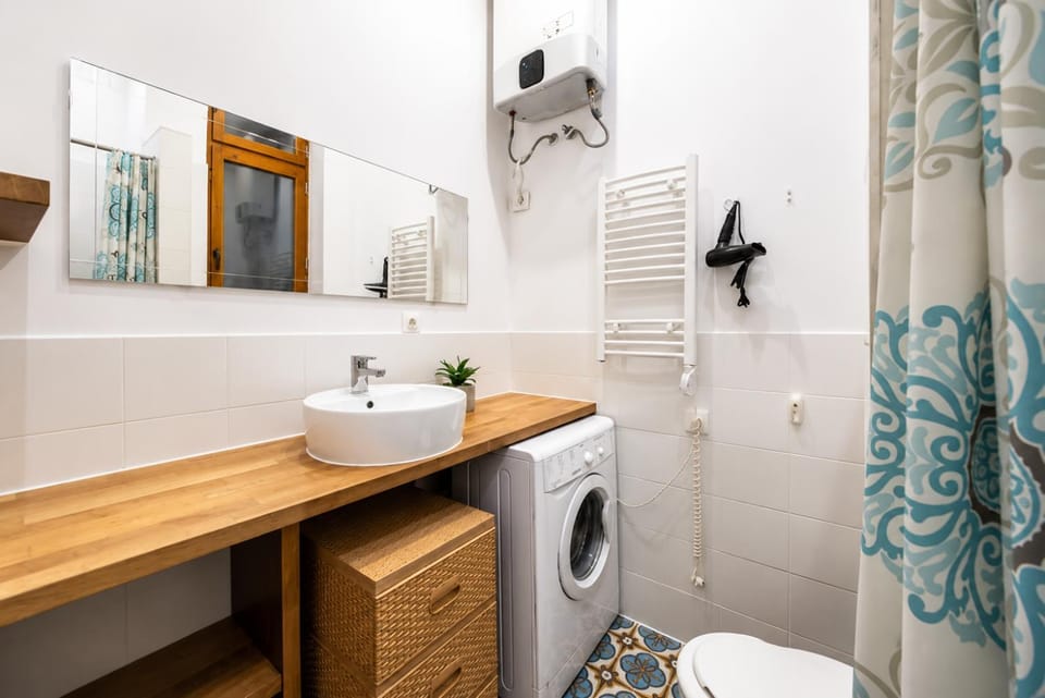 Toilet, Bathroom
