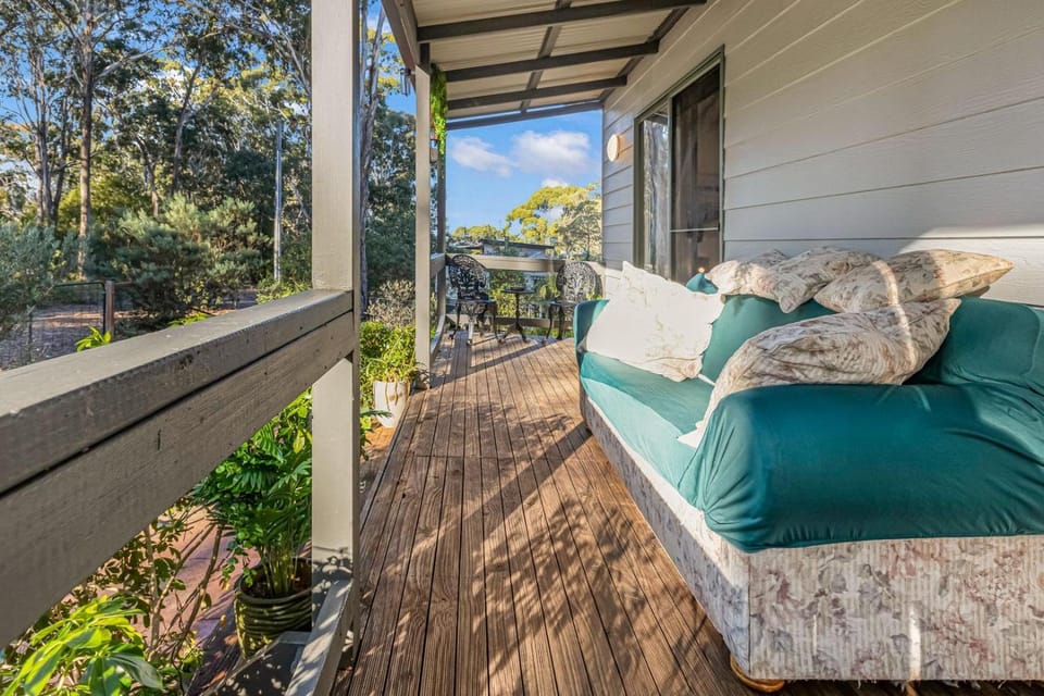 Campfire Cottage House in Victoria