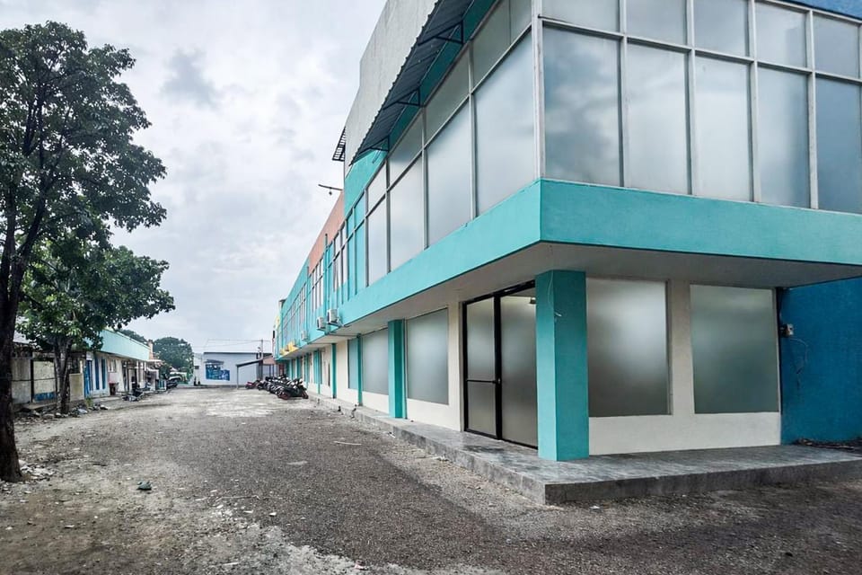 Facade/entrance