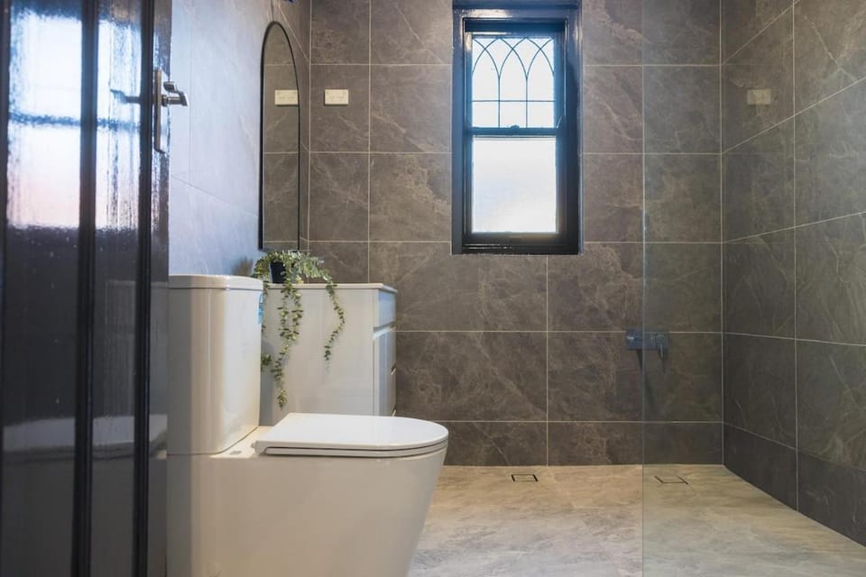 Cozy Spanish-Inspired Stay in Liverpool CBD Apartment in Sydney
