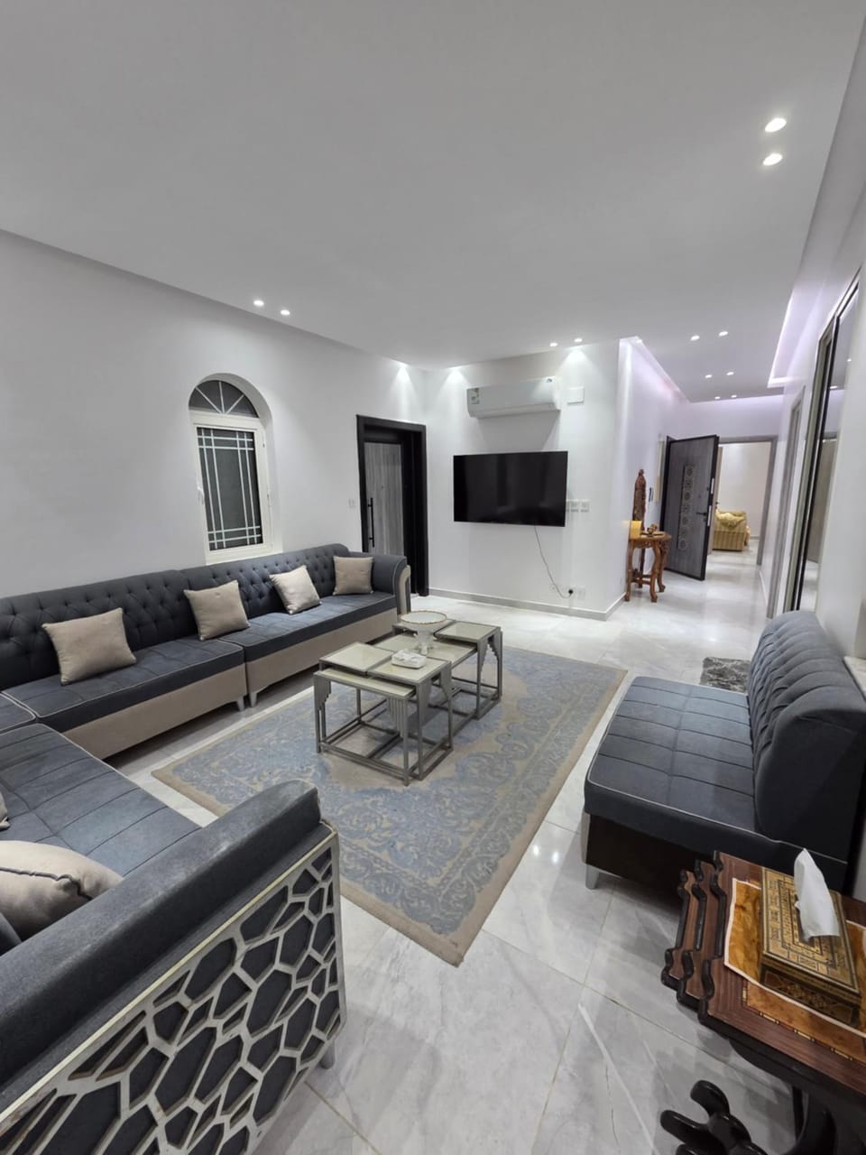TV and multimedia, Living room, Photo of the whole room, Seating area