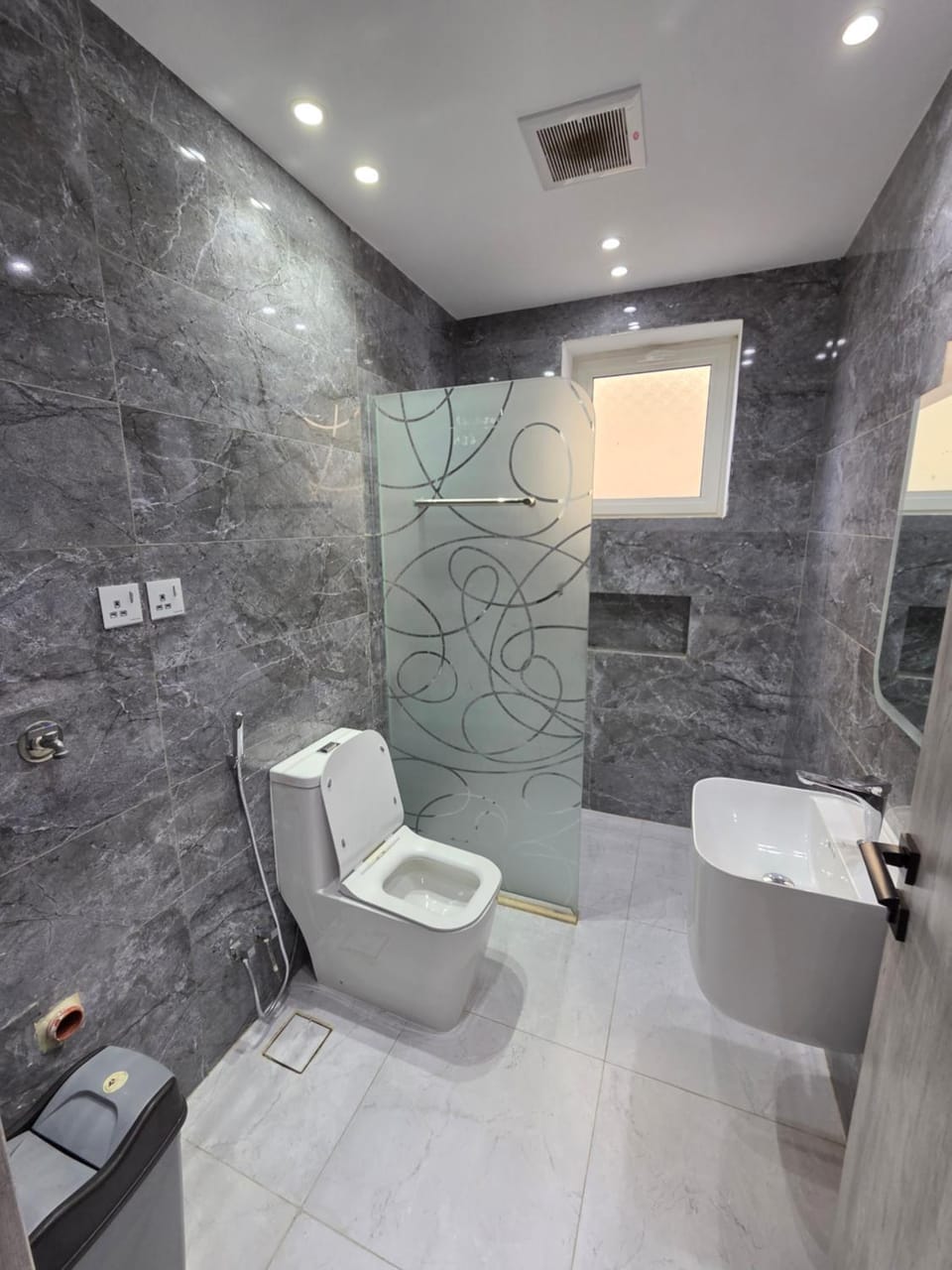 Shower, Toilet, Bathroom, bidet