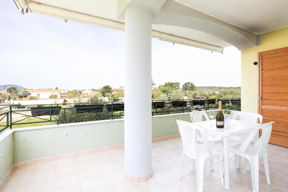 Balcony/Terrace, Balcony/Terrace, Dining area