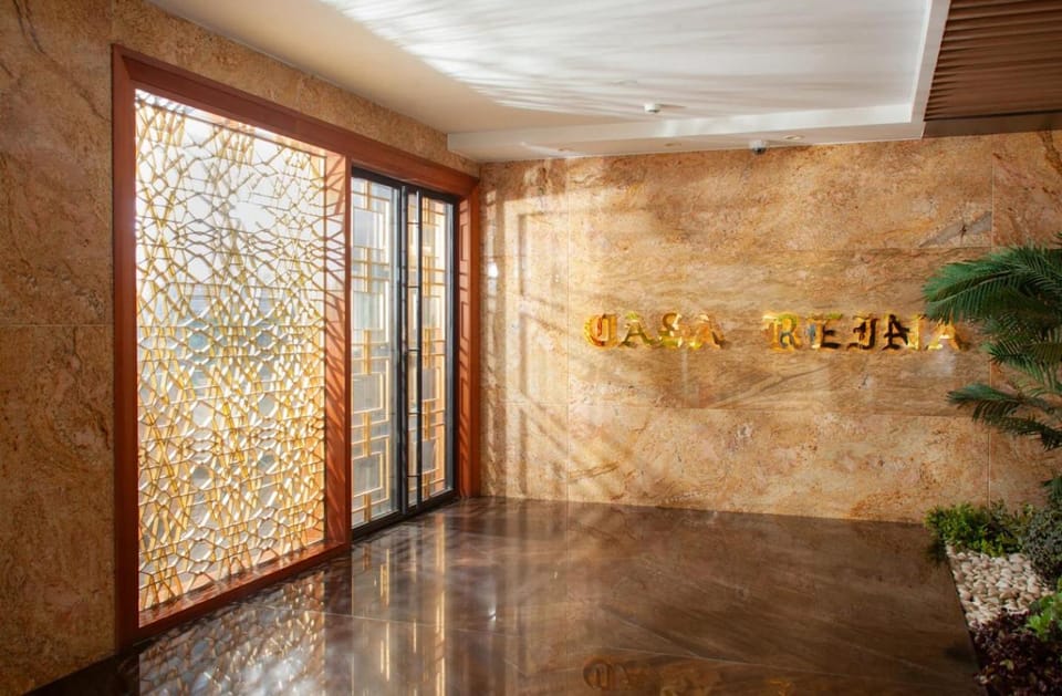 Facade/entrance, Property logo or sign