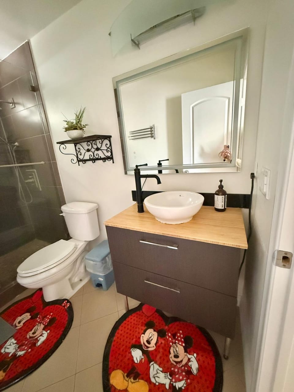 Nice House 2BRs 1Ba 15 mins to DTLA House in Monterey Park