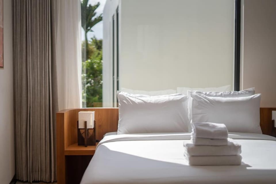 Seren Modern 2BR Pererenan Villa Pool & Garden Villa in North Kuta