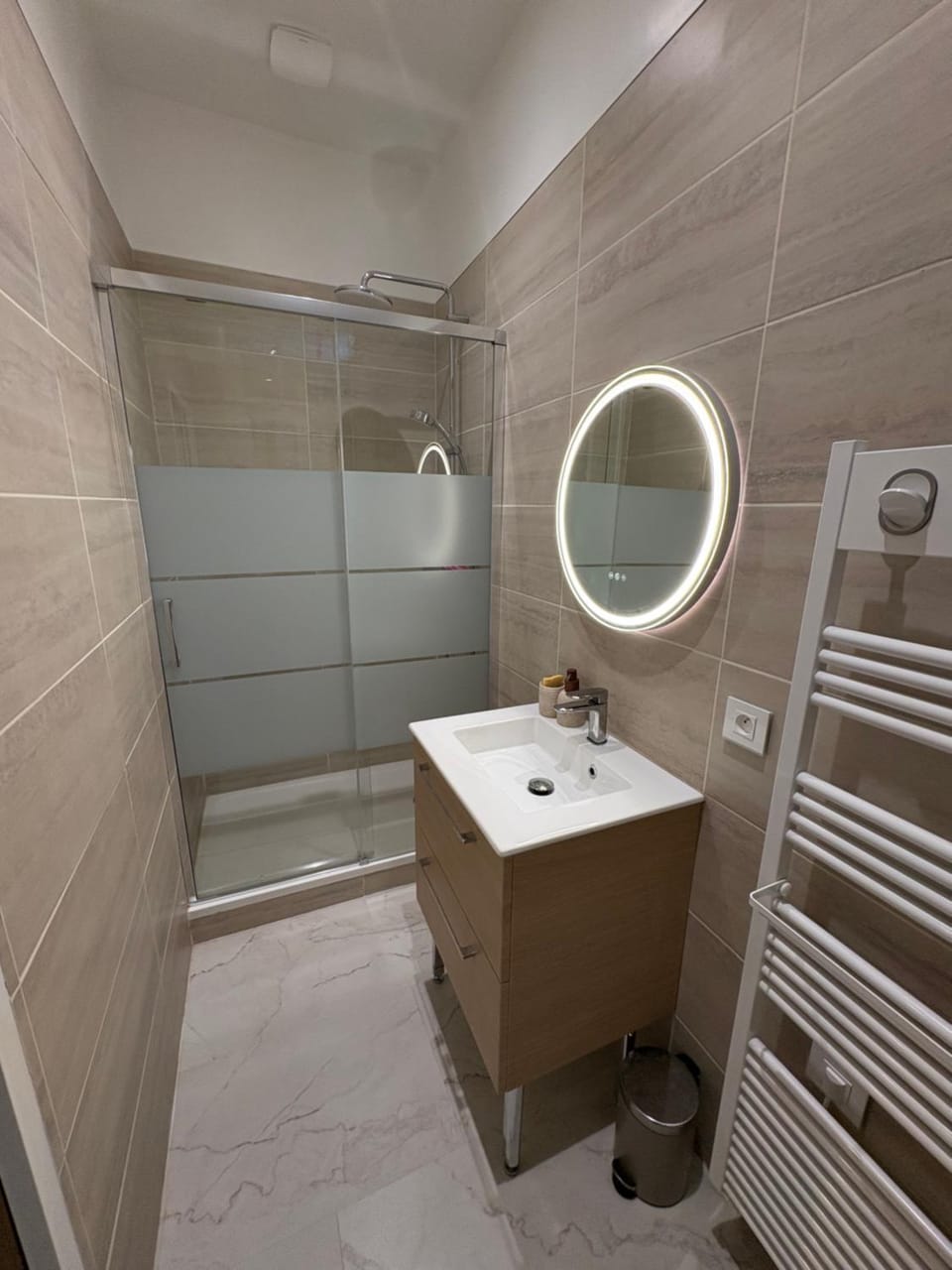 Shower, Bathroom