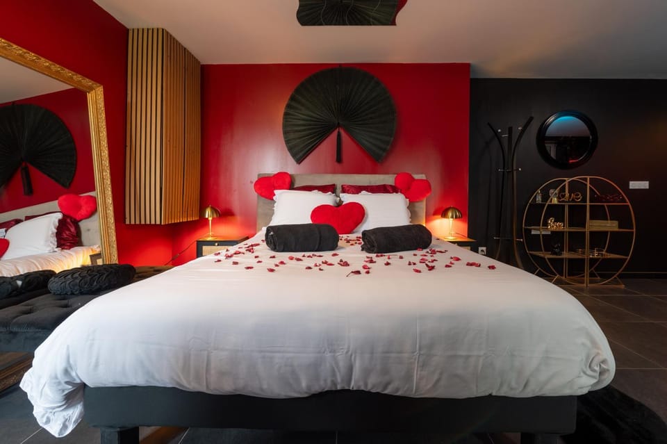 Living room, Bedroom