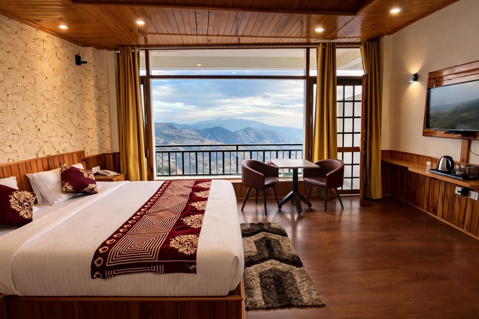 Bed, View (from property/room), Balcony/Terrace, Bedroom, Mountain view