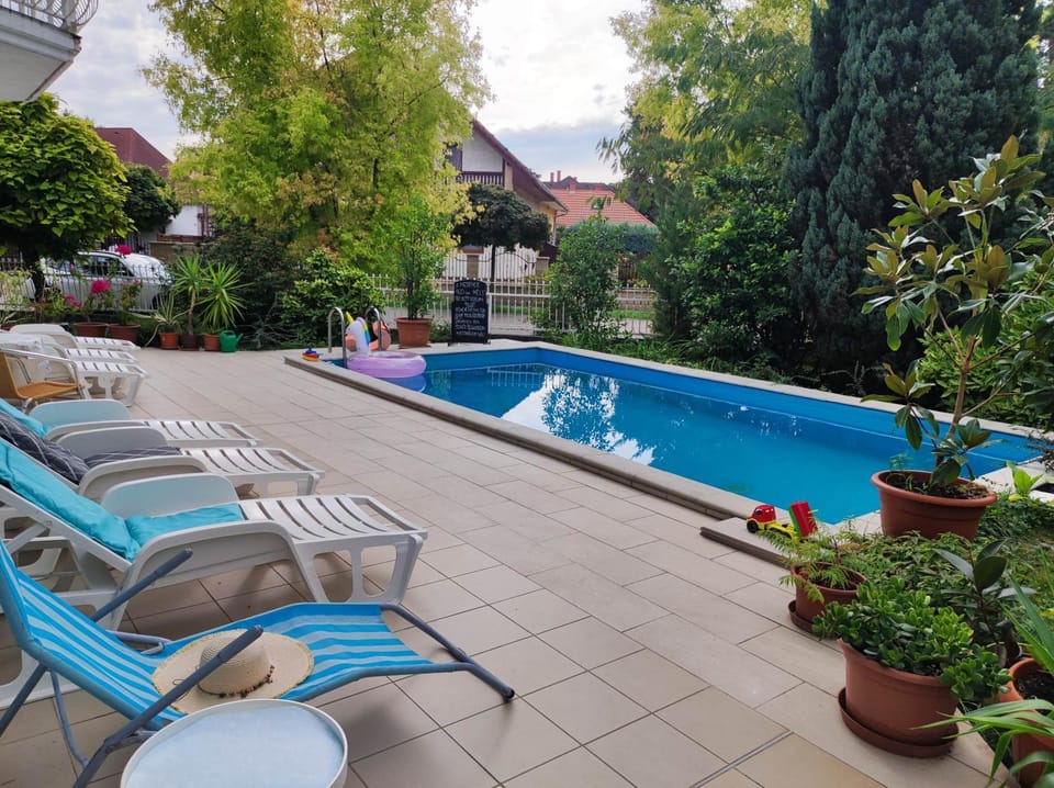 Balcony/Terrace, Swimming pool