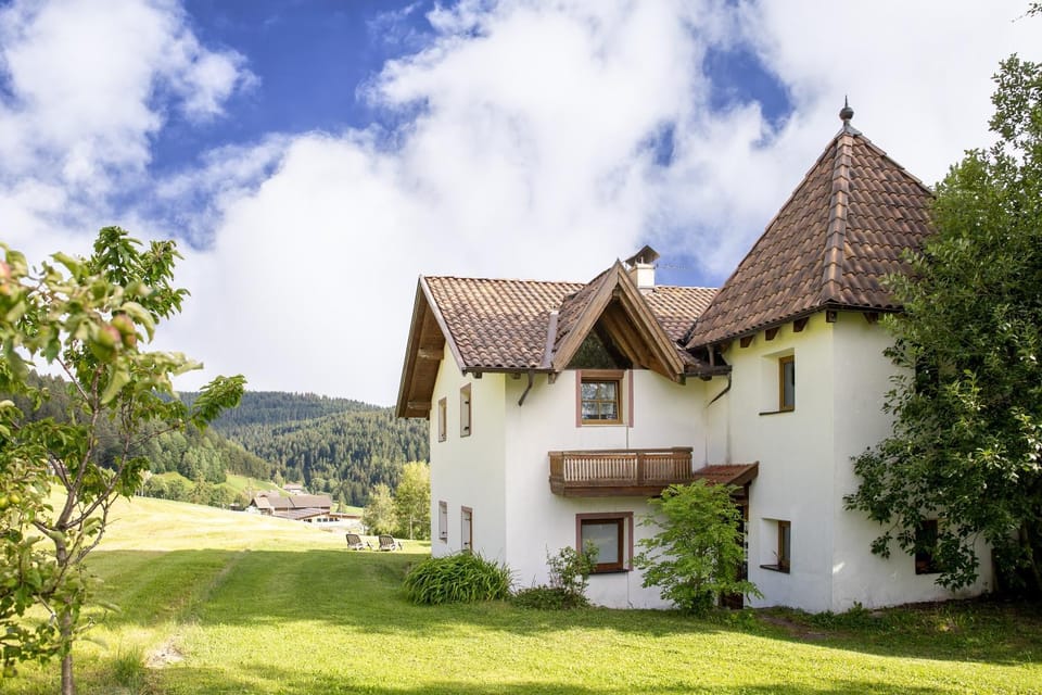 Garden, Garden view, Mountain view