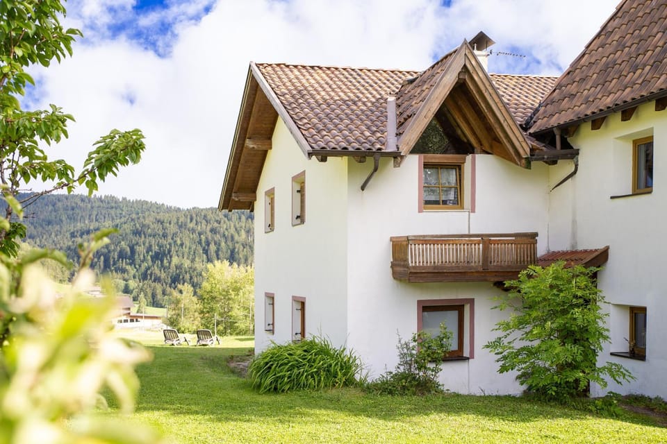 Natural landscape, Garden view, Mountain view