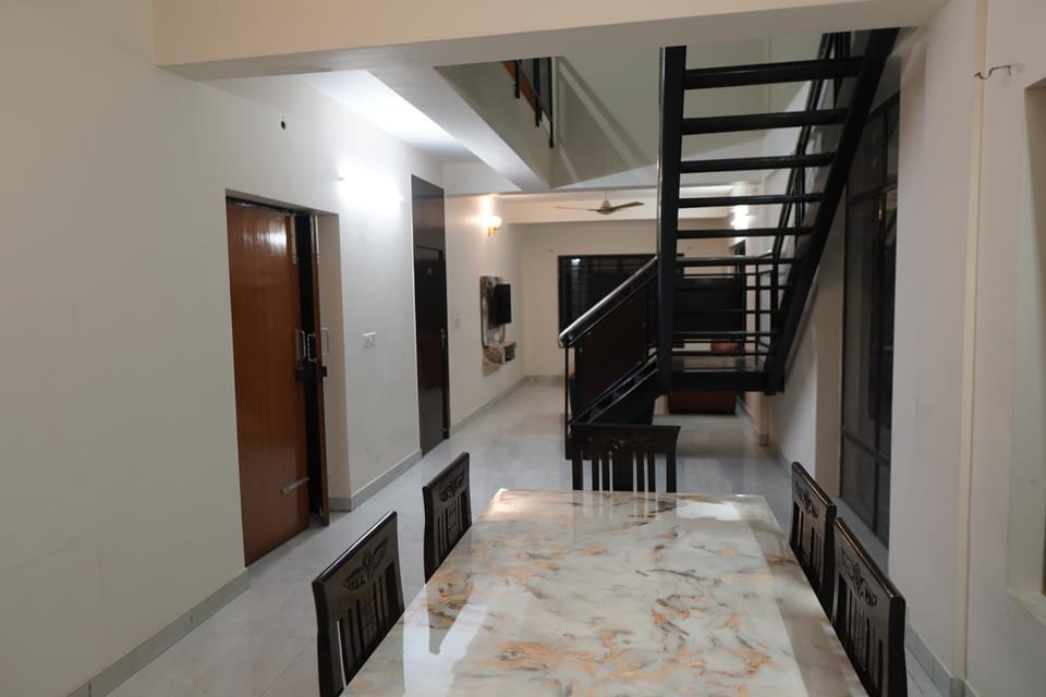 Communal lounge/ TV room, Dining area