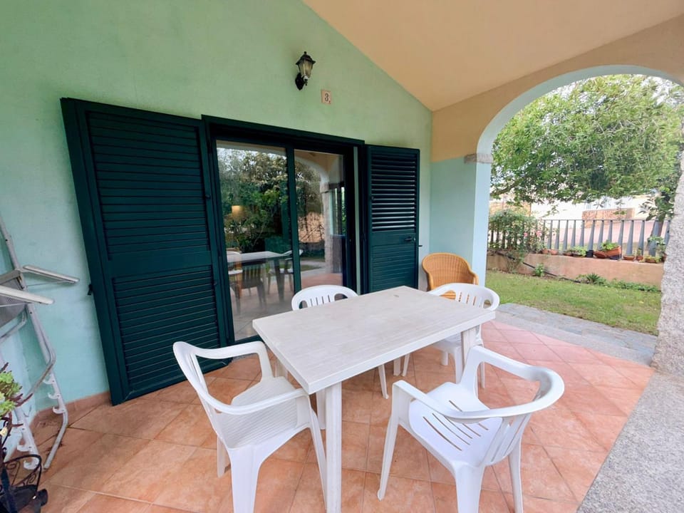 Central House San Teodoro Apartment in San Teodoro