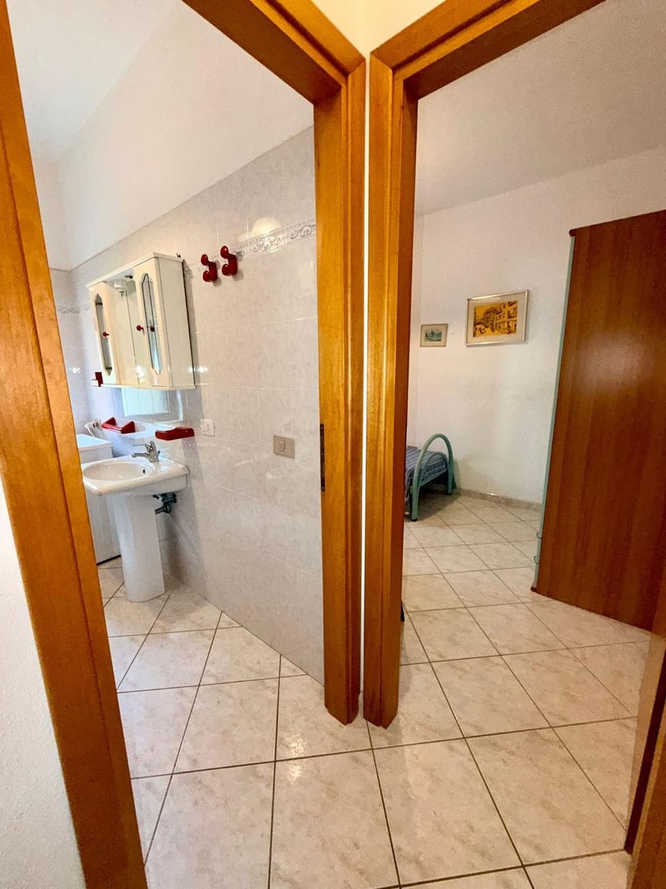 Central House San Teodoro Apartment in San Teodoro