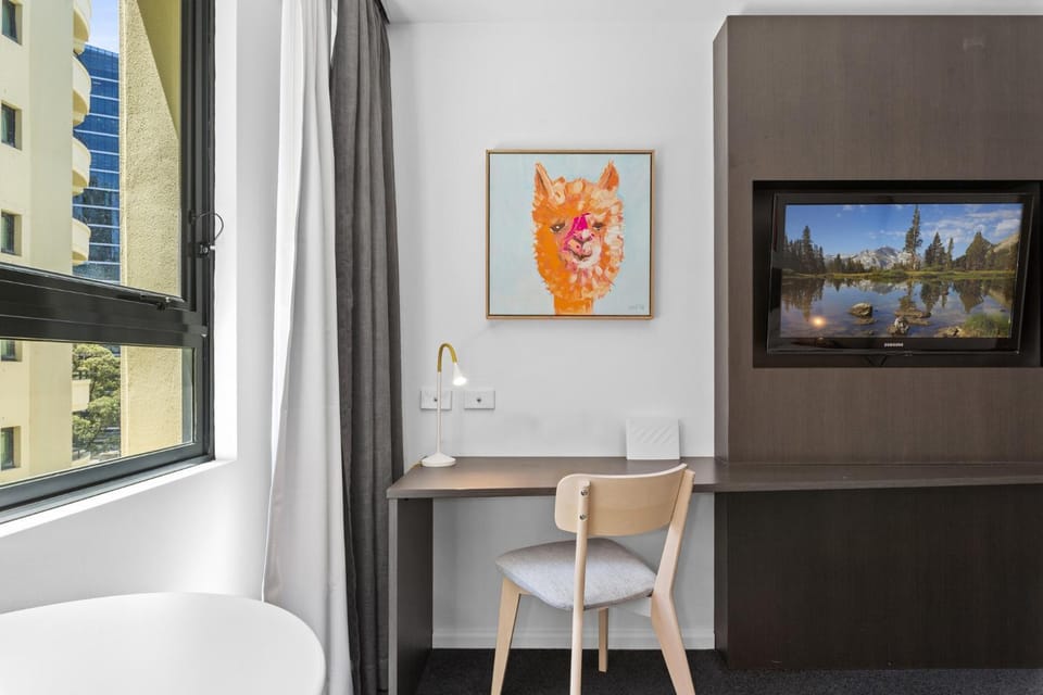 Modern Studio in Parramatta Pool AC Workspace Apartment in Parramatta