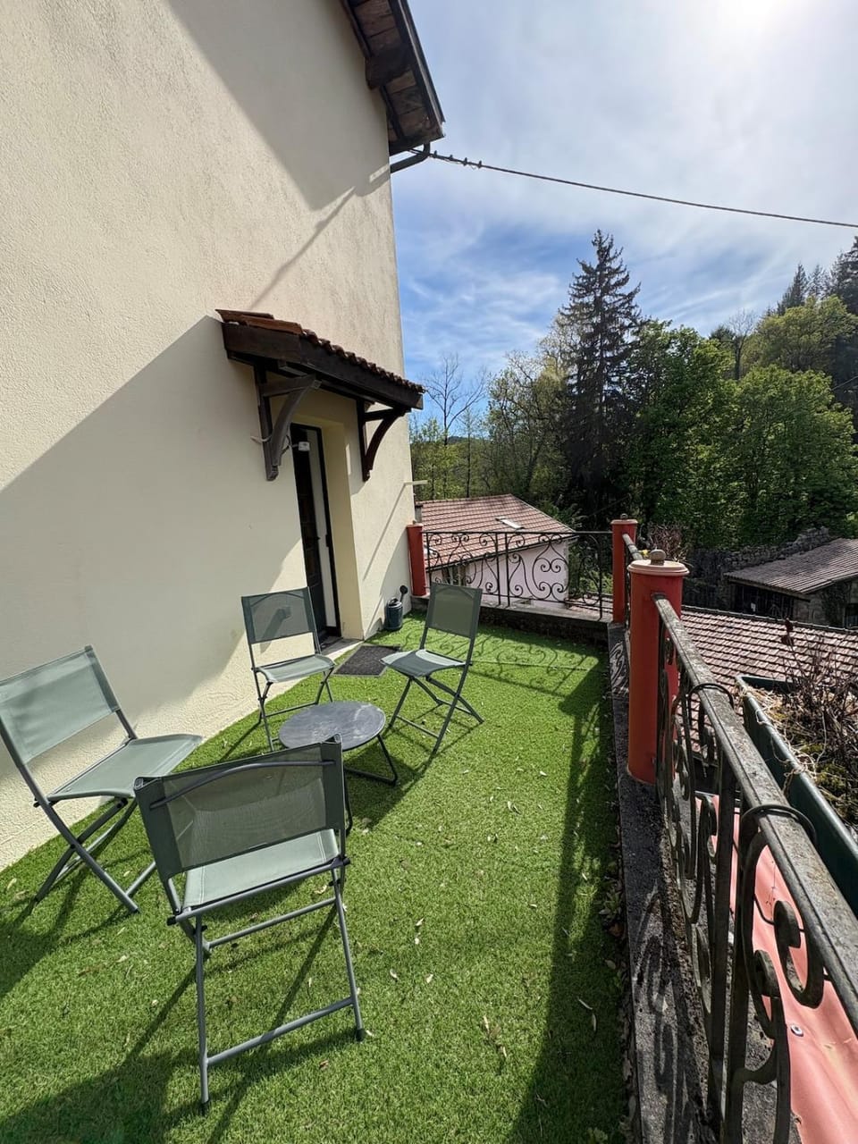 Maison cosy et moderne avec balcon et vue - 5 pers House in Thiers