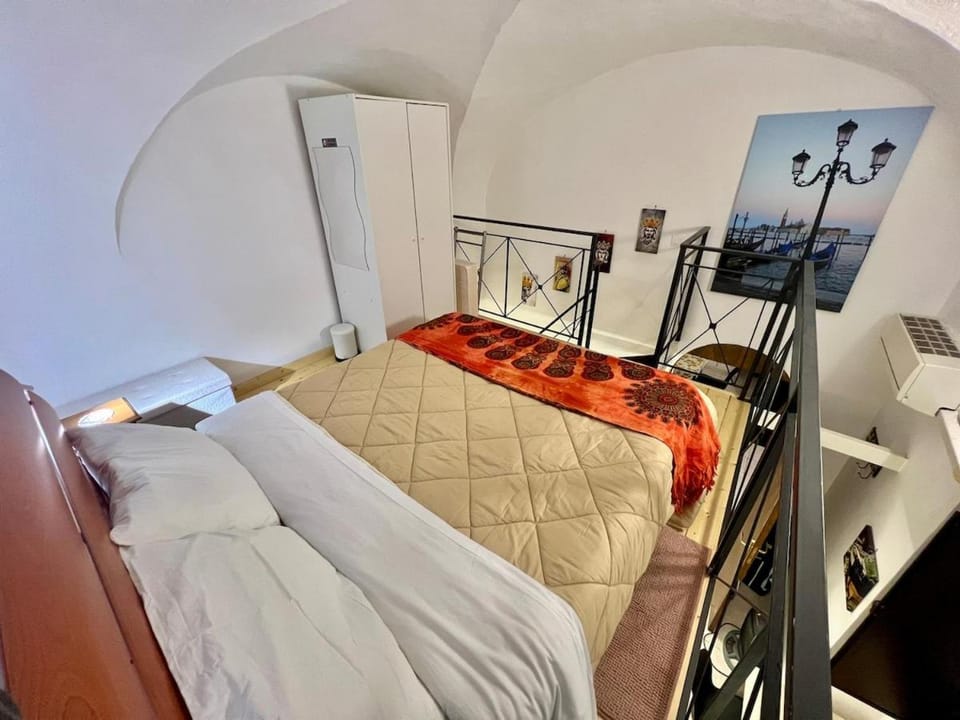 Independent Apartment Catania Center-Casieta- House in Catania