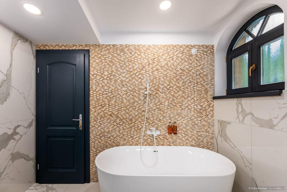 Bathroom, Bath