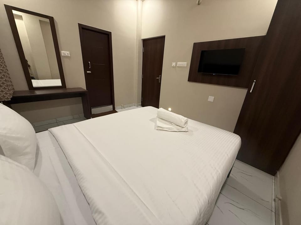 MRM RESIDENCY - Vadakovai - North Coimbatore Railway Station Hotel in Coimbatore