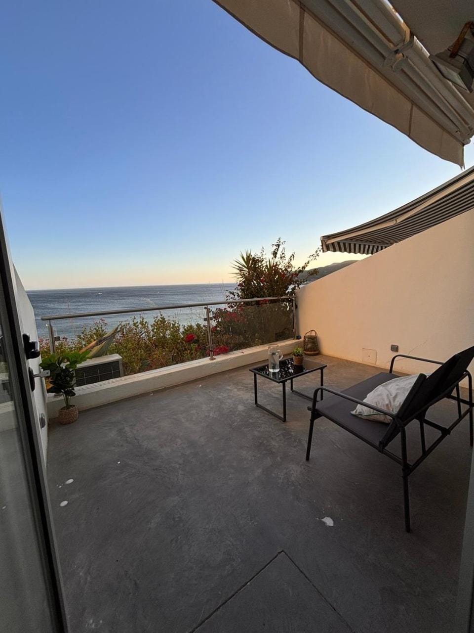 GuestReady - Beachfront Studio Apartment in Sesimbra